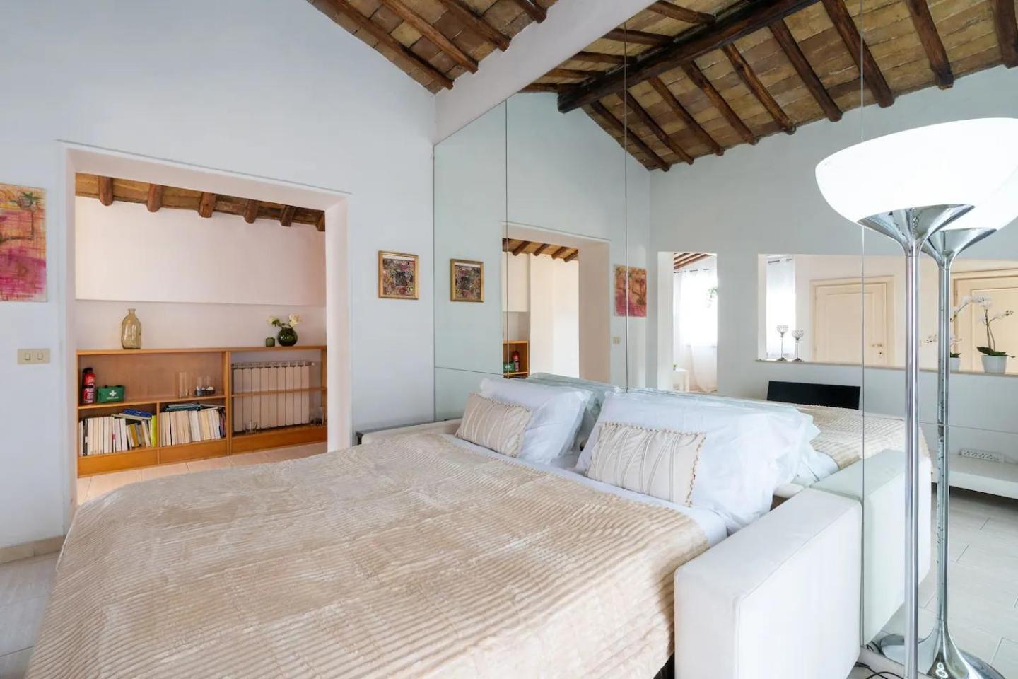 15 Min From Piazza Venezia Skyline Sanctuary In Trastevere Bagian luar foto